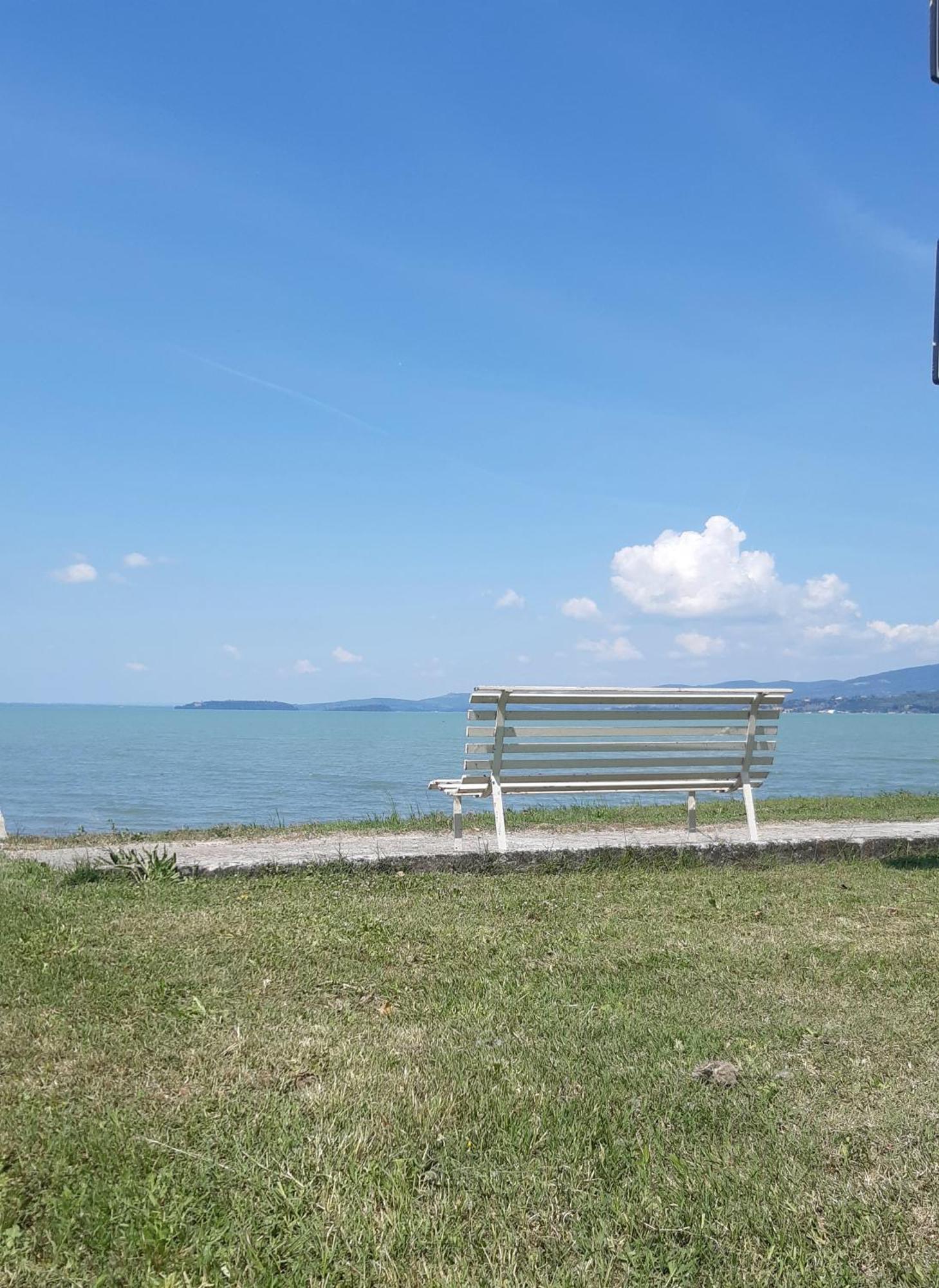 Le Rondini Lägenhet Torricella  Exteriör bild